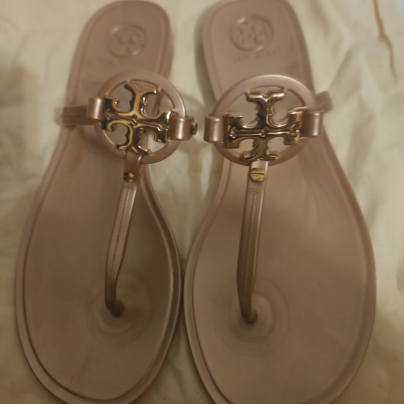 Tory Burch Mini Miller Jelly Thong Sandals Size 7 Rose Gold - Picture 4 of 7